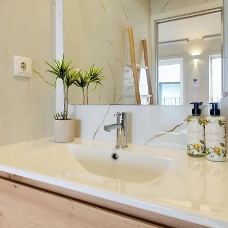 Luxury Style 5 With Ac Downtown Near Metro Porto