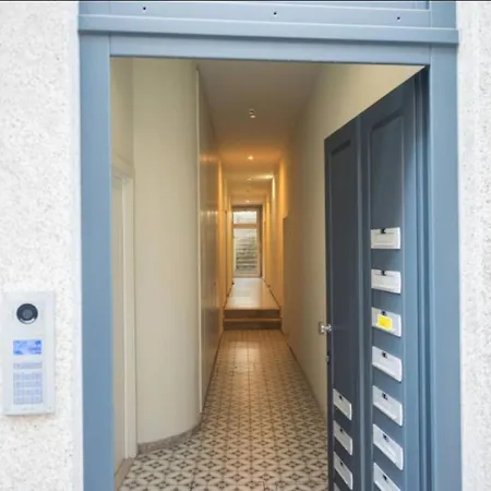 Luxury Style 5 With Ac Downtown Near Metro Apartment *